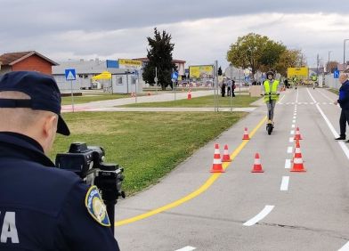 BIHAMK na predstavljanju preventivno-edukativnog programa „Sigurna vožnja e-romobila“